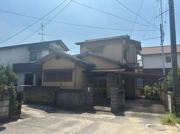 福山市曙町、中古一戸建ての画像です