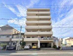 福山市道三町、マンションの画像です