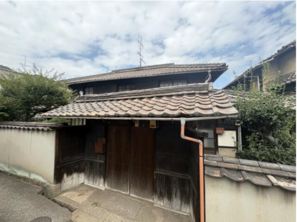 福山市水呑町、中古一戸建ての画像です
