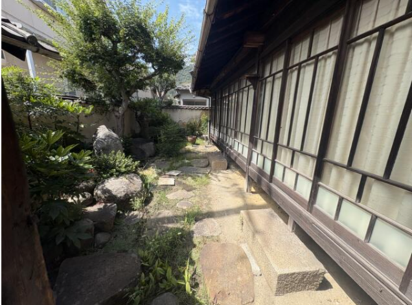 福山市水呑町、中古一戸建ての画像です