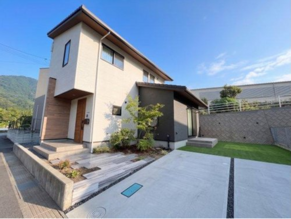 福山市蔵王町、中古一戸建ての画像です