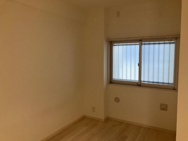 福山市東桜町、マンションの画像です