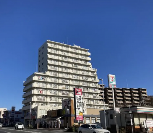 横須賀市根岸町、マンションの外観画像です