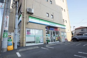 横須賀市公郷町、マンションのコンビニ画像です