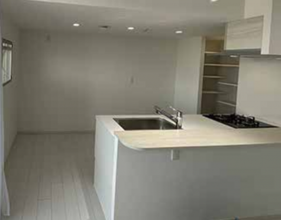 横須賀市金谷、マンションのキッチン画像です