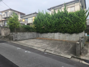 横須賀市久里浜台、中古一戸建ての外観画像です