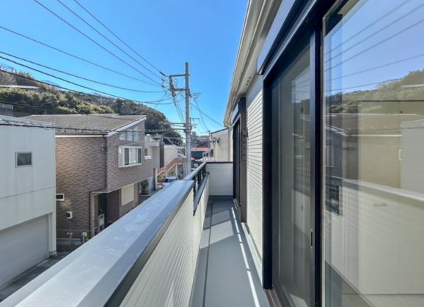 横須賀市根岸町、新築一戸建てのバルコニー画像です