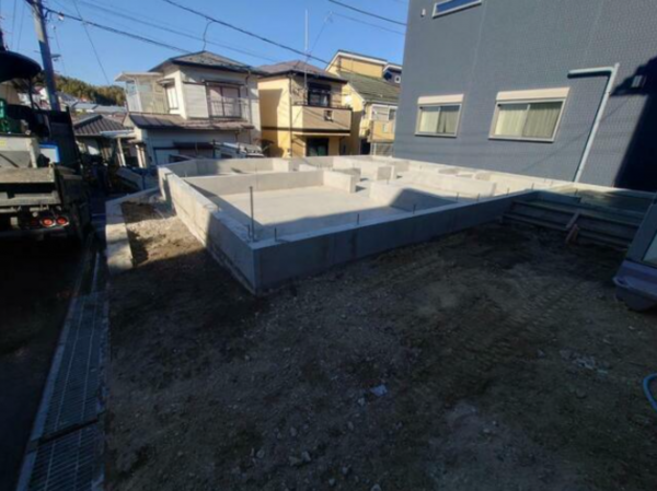横須賀市平作、新築一戸建ての外観画像です
