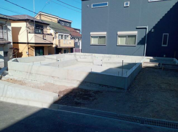 横須賀市平作、新築一戸建ての外観画像です