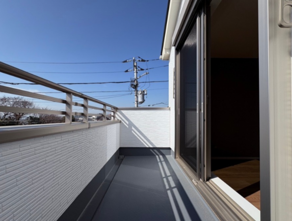 横須賀市長沢、新築一戸建てのバルコニー画像です