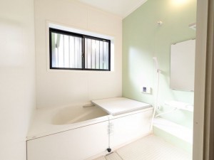 横須賀市衣笠町、中古一戸建ての風呂画像です