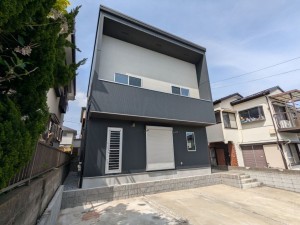 横須賀市岩戸、中古一戸建ての外観画像です