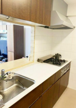 横須賀市根岸町、マンションのキッチン画像です