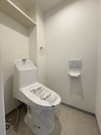 横須賀市公郷町、マンションのトイレ画像です