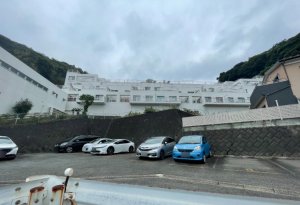 横須賀市浦賀、マンションの外観画像です