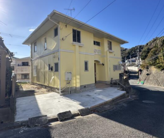横須賀市小原台、中古一戸建ての外観画像です