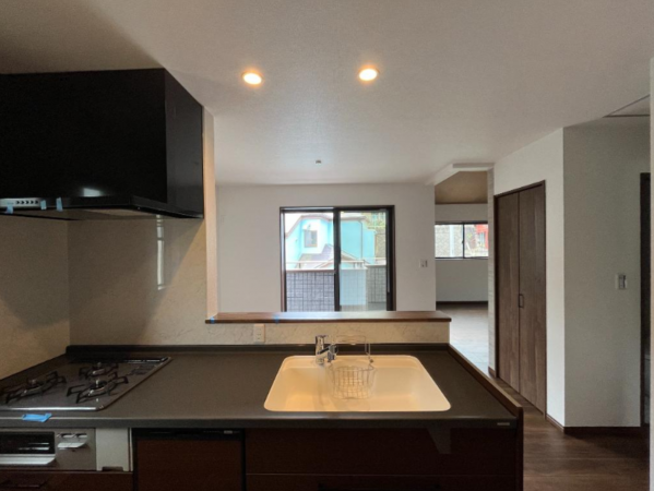 横須賀市森崎、新築一戸建てのキッチン画像です