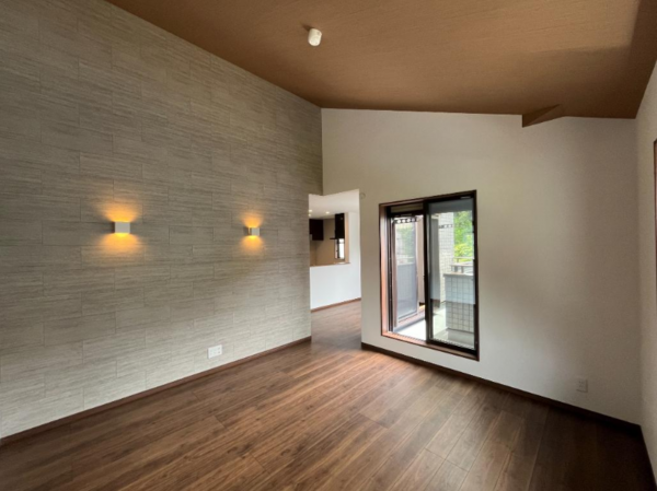 横須賀市森崎、新築一戸建ての居間画像です