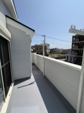 横須賀市野比、新築一戸建てのバルコニー画像です