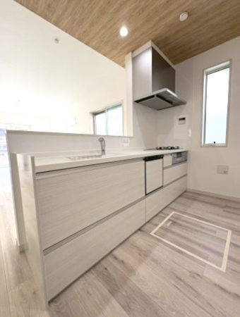 横須賀市野比、新築一戸建てのキッチン画像です