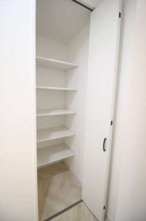 横須賀市浦上台、新築一戸建ての収納画像です