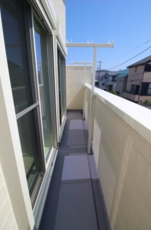 横須賀市浦上台、新築一戸建てのバルコニー画像です
