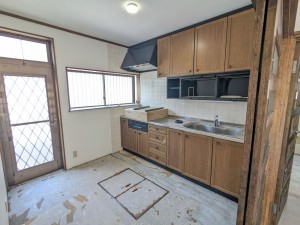 横須賀市公郷町、中古一戸建てのキッチン画像です