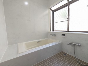 横須賀市公郷町、中古一戸建ての風呂画像です