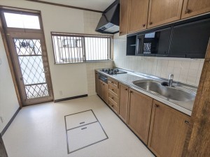 横須賀市公郷町、中古一戸建てのキッチン画像です
