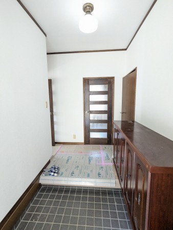 横須賀市公郷町、中古一戸建ての玄関画像です