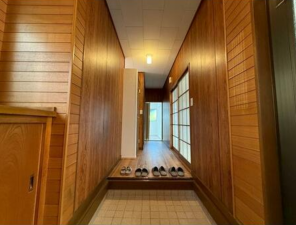 横須賀市舟倉、中古一戸建ての玄関画像です