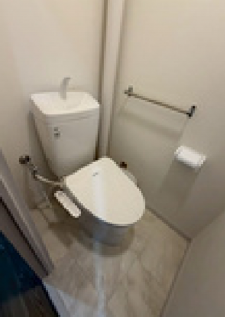 横須賀市浦賀、マンションのトイレ画像です