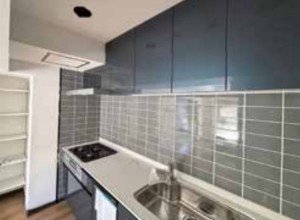 横須賀市公郷町、マンションのキッチン画像です