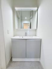 横須賀市久里浜、新築一戸建ての洗面画像です