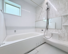 横須賀市久里浜、新築一戸建ての風呂画像です