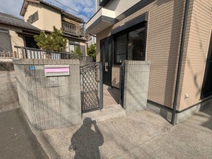 横須賀市平作、中古一戸建ての玄関画像です