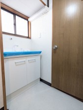 横須賀市船越町、中古一戸建ての洗面画像です