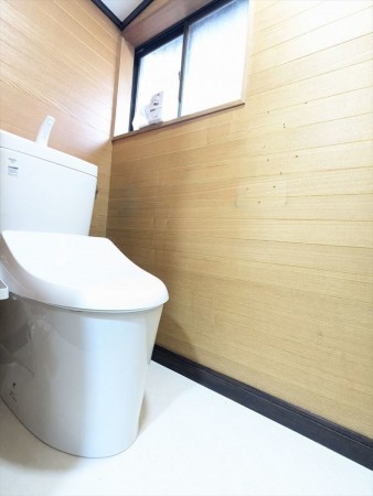 横須賀市船越町、中古一戸建てのトイレ画像です
