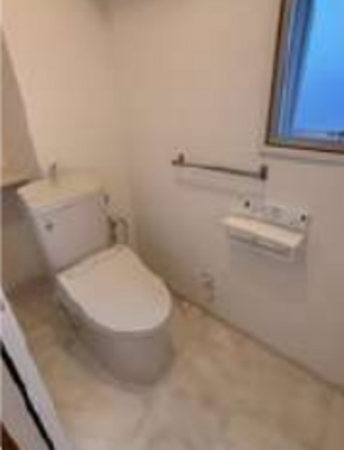 横須賀市浦賀、マンションのトイレ画像です