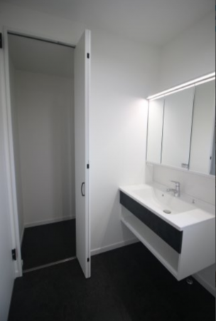 横須賀市舟倉、新築一戸建ての洗面画像です