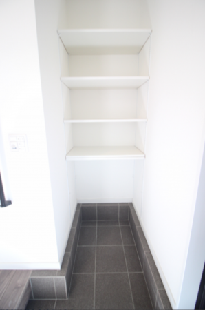 横須賀市舟倉、新築一戸建ての収納画像です