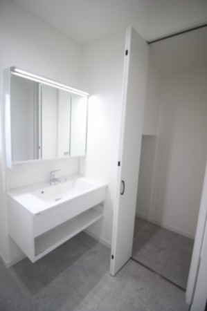 横須賀市舟倉、新築一戸建ての洗面画像です