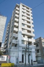 横須賀市公郷町、マンションの外観画像です