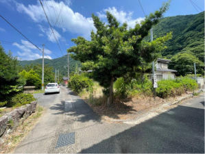 舞鶴市字東神崎、土地の画像です