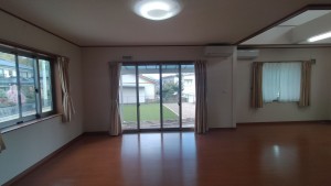 福知山市大江町、中古一戸建ての居間画像です