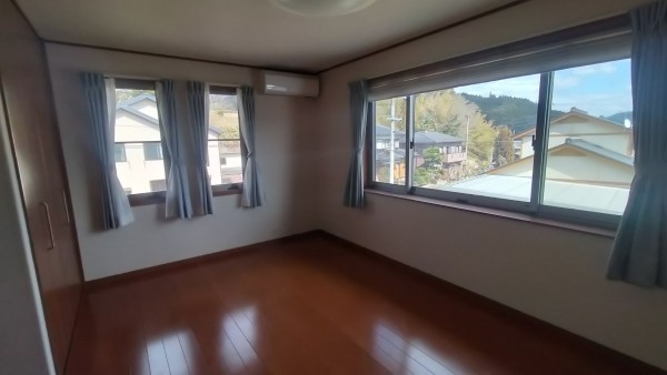 福知山市大江町、中古一戸建ての居間画像です