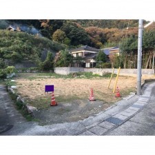 岩美郡岩美町大字岩本、土地の前面道路を含む現地写真画像です