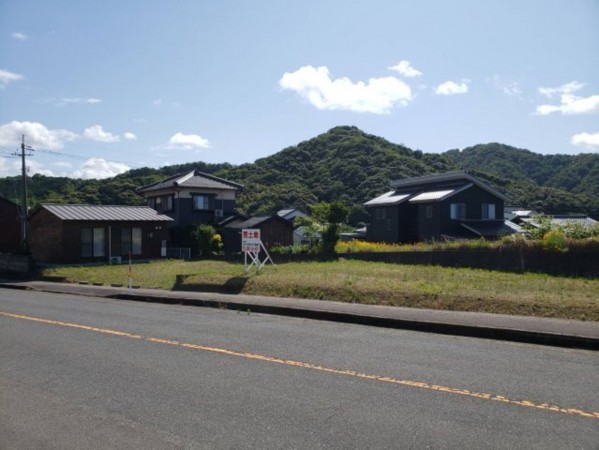 岩美郡岩美町大字浦富、土地の前面道路を含む現地写真画像です