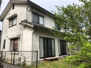 八頭郡八頭町稲荷、中古一戸建ての外観画像です