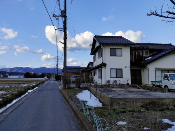 出雲市平田町、土地の前面道路を含む現地写真画像です